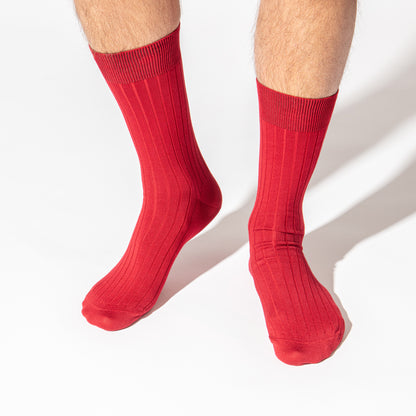 rosso scuro. ribbed