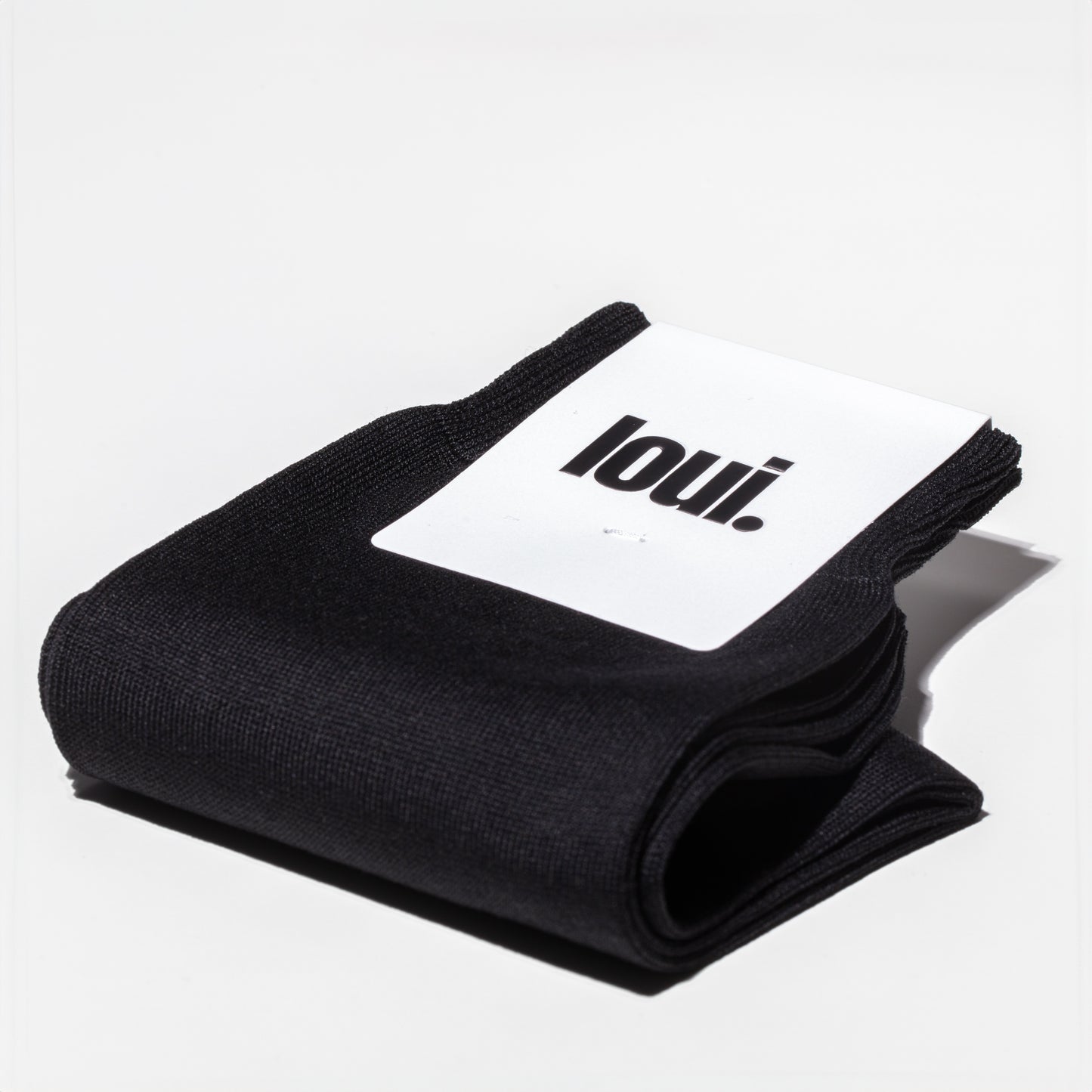 nero. plain knit